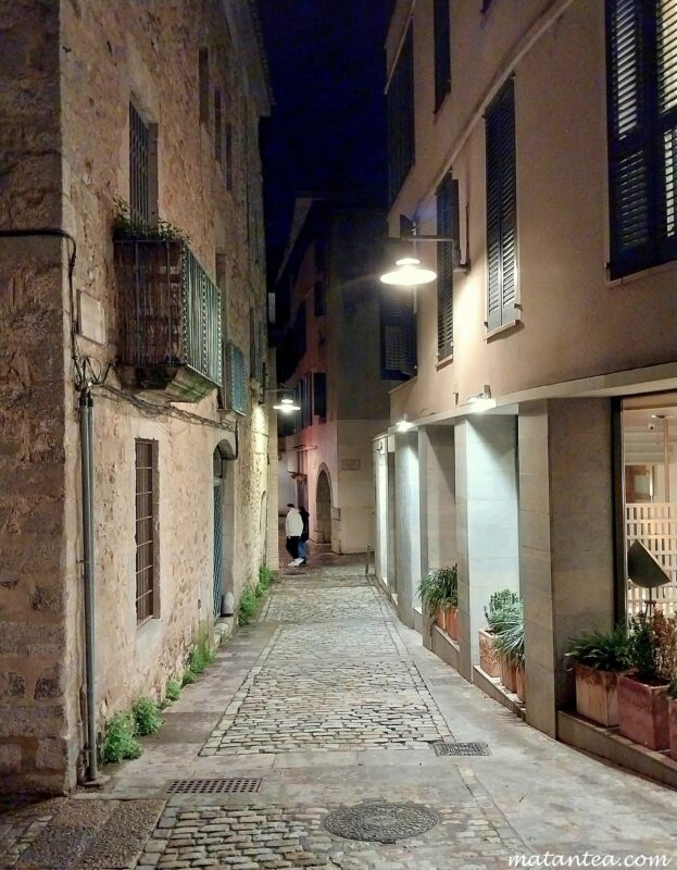Gérone la nuit