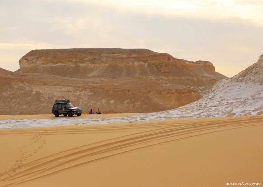 Itinéraire dans le désert blanc en Égypte