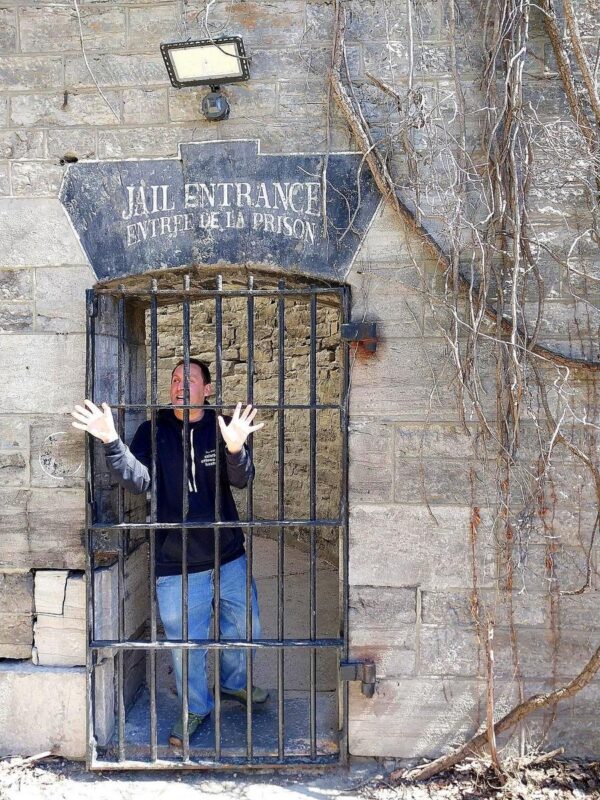 Saintlo Ottawa Jail